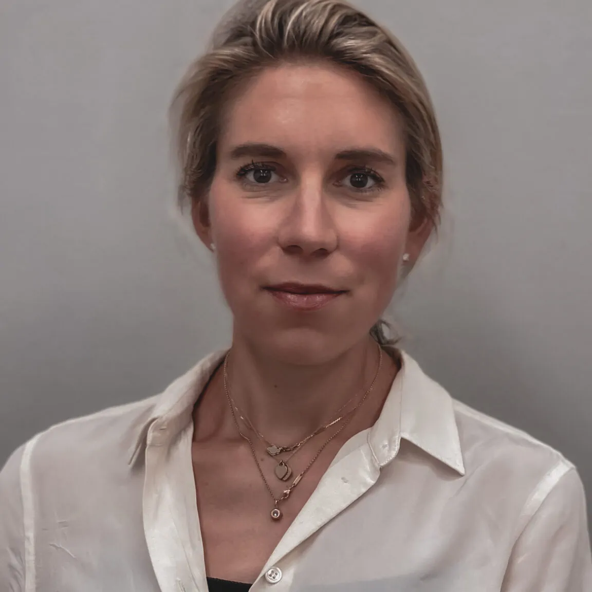 Dr. Simone Schwank